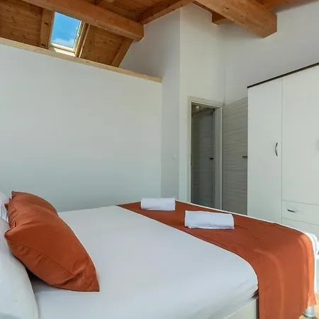 Civitas Nova Villa *